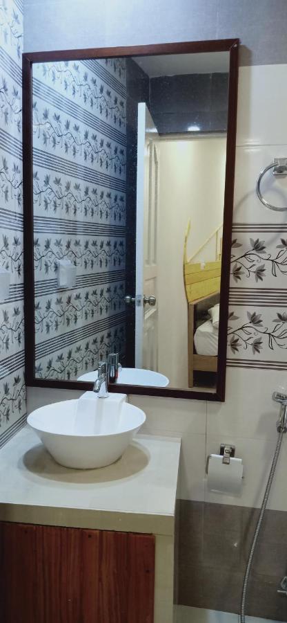 Maalhos Thila Inn ภายนอก รูปภาพ